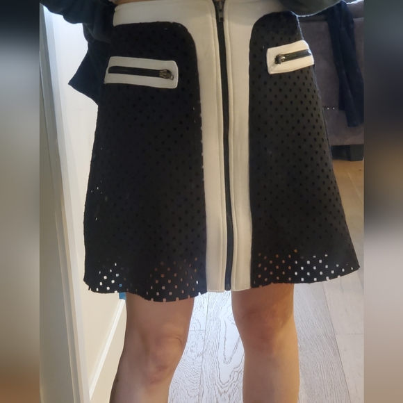 Eyelet neoprene skirt - Picture 6 of 6